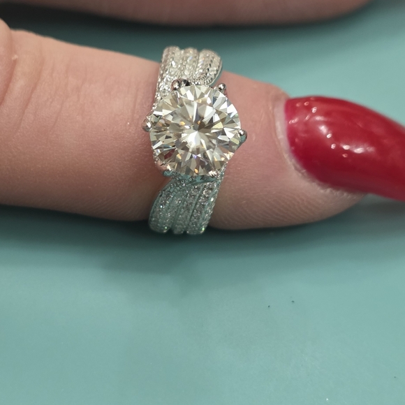 Today's  Show 7:30 Share Sell Win Like To Be Notified - Picture 3 of 15